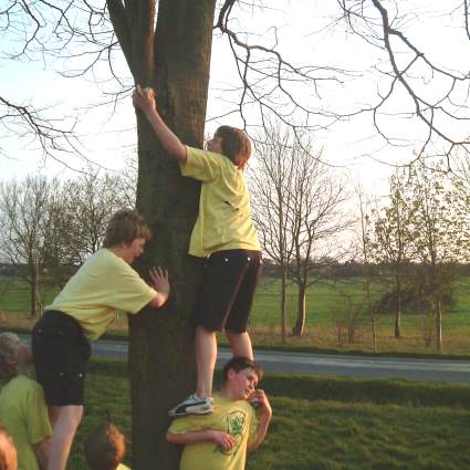 Good Friday 2007 - Pinkneys Green Scouts Easter Egg Hunt